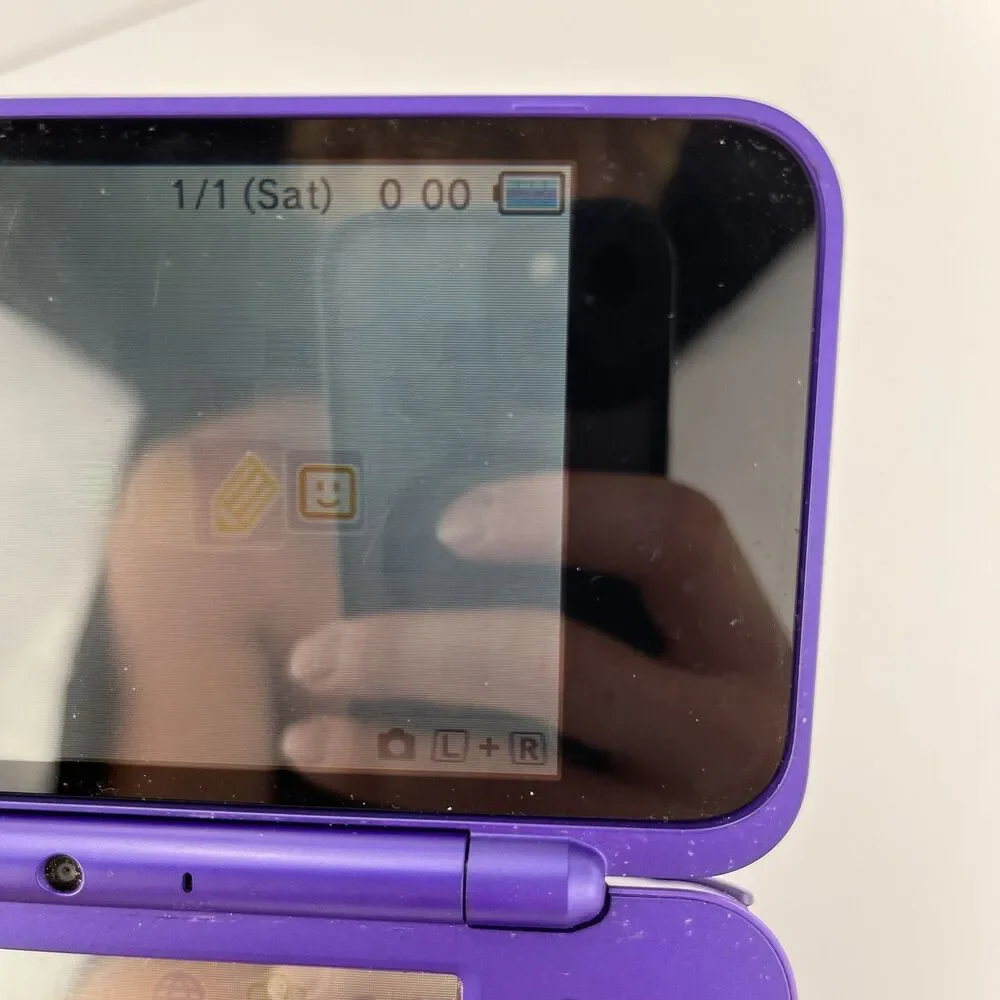 Nintendo 2DS XL Purple Handheld Console Nintendo 4GB Touchscreen JAN-001